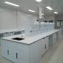 Meningkatkan Produktivitas Riset dengan Meja Laboratorium Ergonomis dari PT LAB Technologi Indonesia