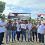 Kementan Perkuat Brigade Pangan Pinrang dengan Combine Harvester