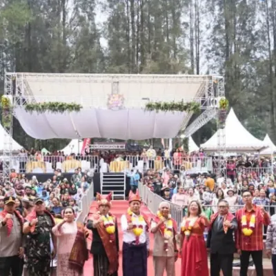 Pemprov Sumut Dorong Festival Bunga dan Buah Karo Mendunia
