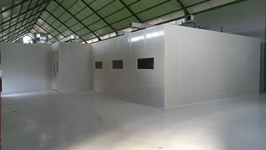Sandwich Panel untuk Atap dan Dinding: Solusi Bangunan Modern yang Efisien dan Tahan Lama